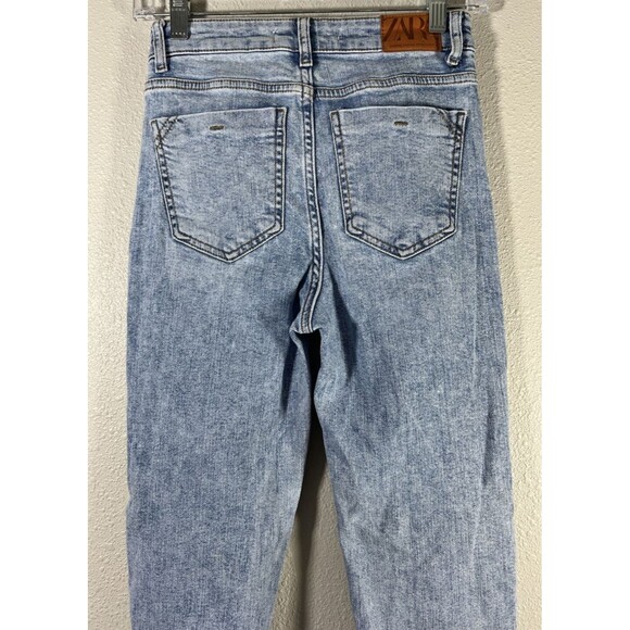 ZARA Women's Size 2 Light Blue Denim Distressed Raw Hem Jeans - Picture 9 of 16